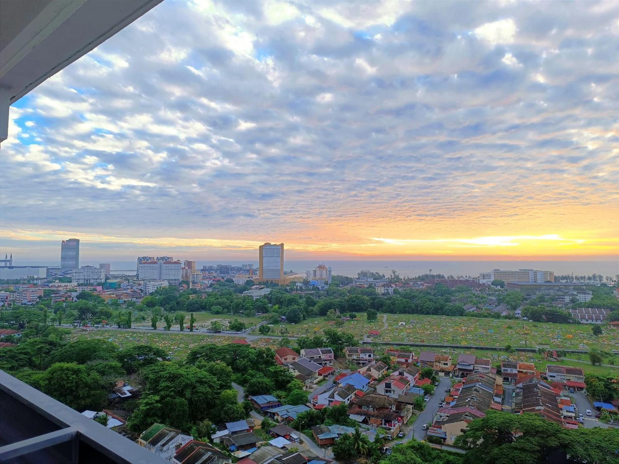 D'Luna Homestay Seaview I Sunrise View Kuala Terengganu Extérieur photo